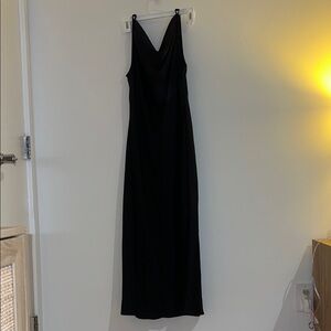 Sophisticated Black Maxi Dress